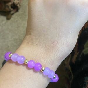 Purple glass bead bracelet